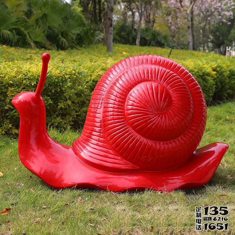玻璃鋼仿真動(dòng)物戶(hù)外草坪蝸牛雕塑