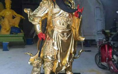 玻璃鋼彩繪漆金大型寺廟景觀關公雕塑