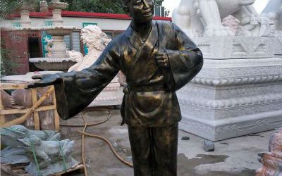 廣場商店雕迎賓人物玻璃鋼仿銅雕塑