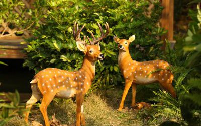 庭院玻璃鋼彩繪創(chuàng)意梅花鹿雕塑