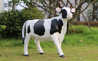 仿真動物玻璃鋼奶牛雕塑